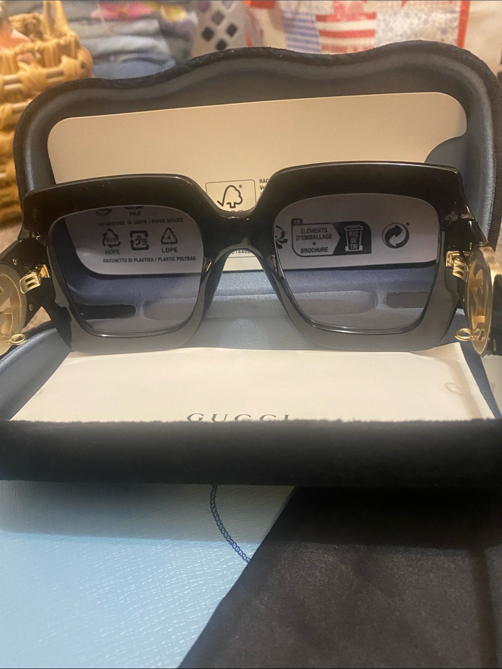 Gucci Black Rectangular Sunglasses with Gold GG Accents - Picture 4 of 11